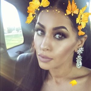 Meet your Posher, Noel